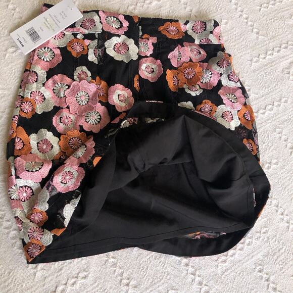 NWT French Connection Black Floral Embroidered 3D Mesh Mini Skirt Sz 0 Festival - Picture 2 of 9